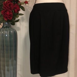 New York & Company stretch skirt size 6